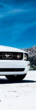 FORD Mustang V Technical сharacteristics
