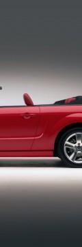 FORD Mustang Convertible V Technical сharacteristics
