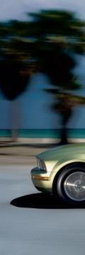 FORD Mustang V Technical сharacteristics
