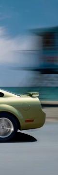 FORD Mustang V Technical сharacteristics
