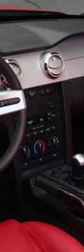 FORD Mustang Convertible V Technical сharacteristics
