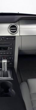 FORD Mustang V Technical сharacteristics
